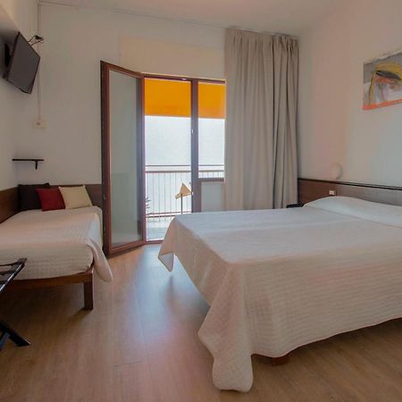 Hotel San Zeno Сан Дзено ди Монтаня Екстериор снимка