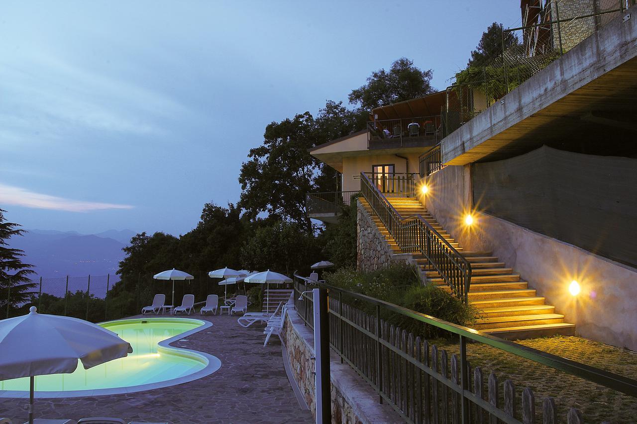Hotel San Zeno Сан Дзено ди Монтаня Екстериор снимка