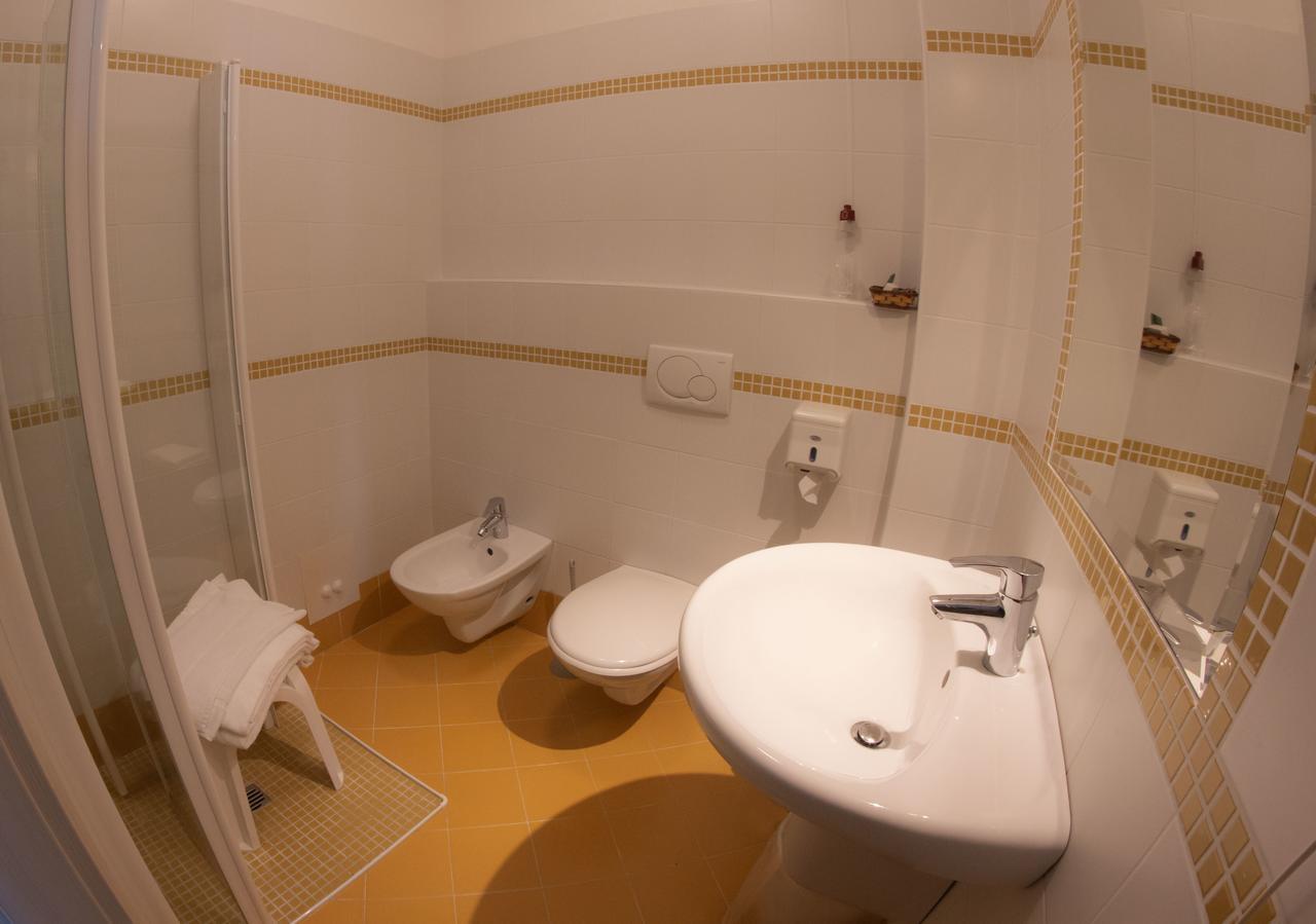 Hotel San Zeno Сан Дзено ди Монтаня Екстериор снимка